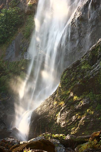 wodospad w sezonie wiosna - silver cascade falls zdjęcia i obrazy z banku zdjęć