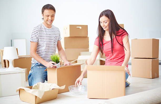 istock Couple in a new flat 508786793