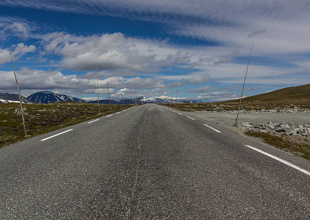 istock Mountain road disappearing in the distance 508788759