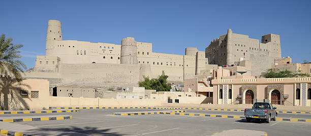 hisn tamah fort, bahlāʼ, oman - bahla fort zdjęcia i obrazy z banku zdjęć