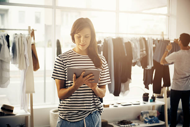 istock Technology helps her to keep up with the latest trends 508831356