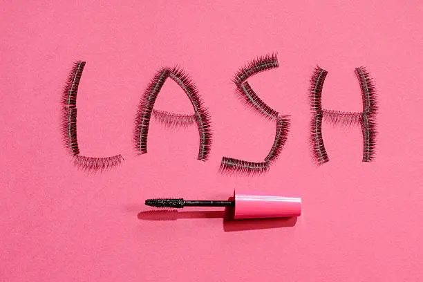 Photo of The inscription lash with false eyelashes