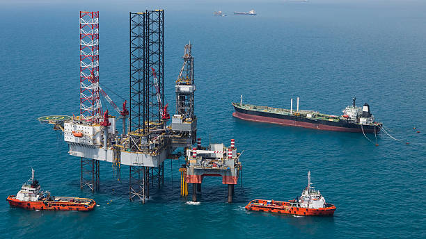 istock Offshore oil rig drilling platform 508883332