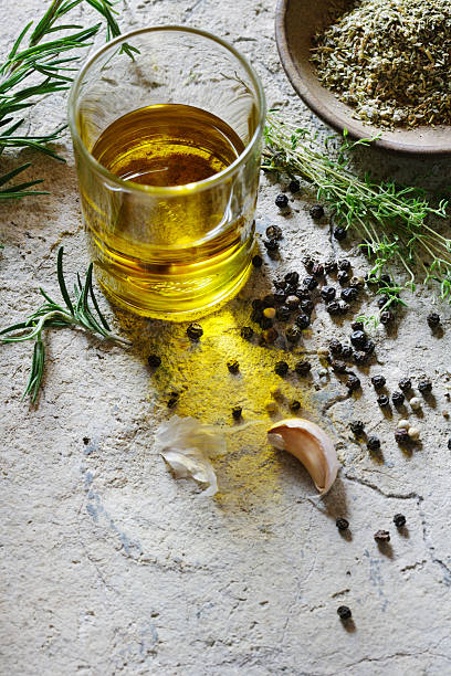istock Olive oil, garlic and herbs 508886619