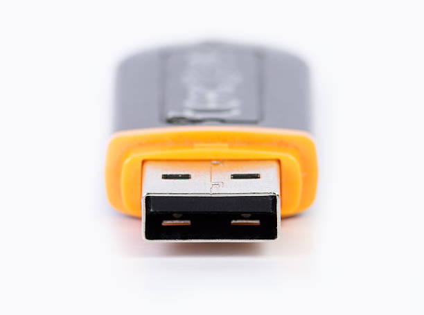 usb フラッシュドライブクローズアップの分離白背景 - usb flash drive usb cable isolated close up ストックフォトと画像