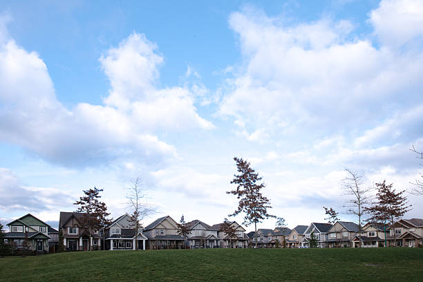 istock Suburban neighbourhood homes 508902338