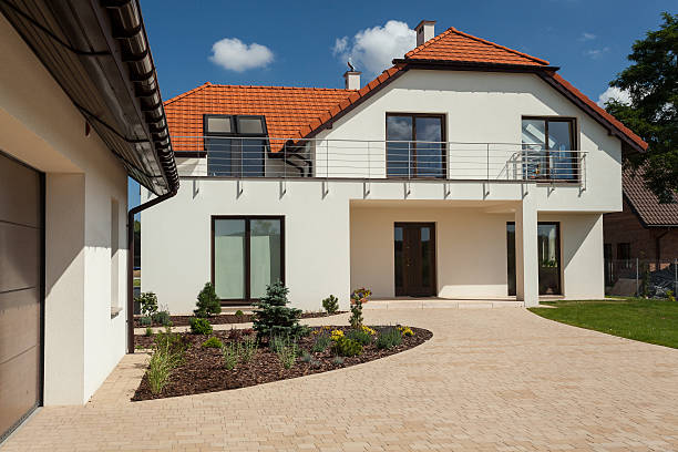 istock Big house with outbuilding 508905665