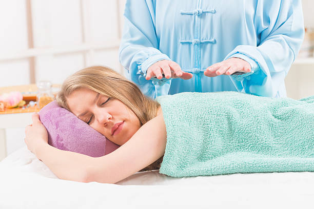 istock Professional  reiki healing 508921222