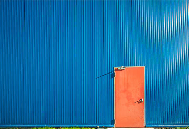 istock Entrance of warehouse 508923426