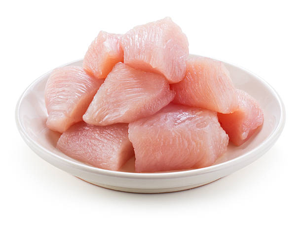 생닭은 필렛. 작은 고기류 흰색 바탕에. - chicken raw chicken breast meat 뉴스 사진 이미지