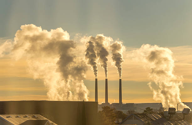 угольная электростанция, река солт проекта: navajo создания станция - climate change coal power station стоковые фото и изображения