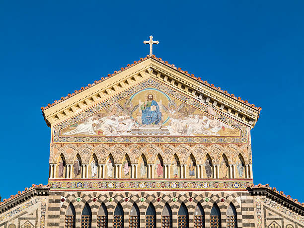 istock Dome of Amalfi, Italy 508951518