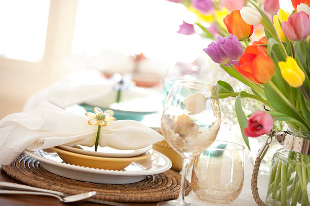 istock Easter Elegant Place Setting Dining Table with Vase of Tulips 508952774