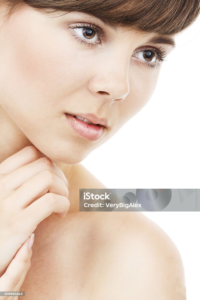 Schönheitsporträt einer jungen brünetten Frau mit schönem Lächeln - Lizenzfrei 18-19 Jahre Stock-Foto