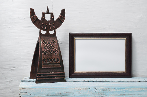 Frame Inscription On Mount Empty Frame For An Inscription Stock Photo - Download Image Now - Clean ...