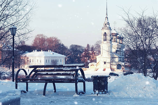 istock Winter street bench river 509025026