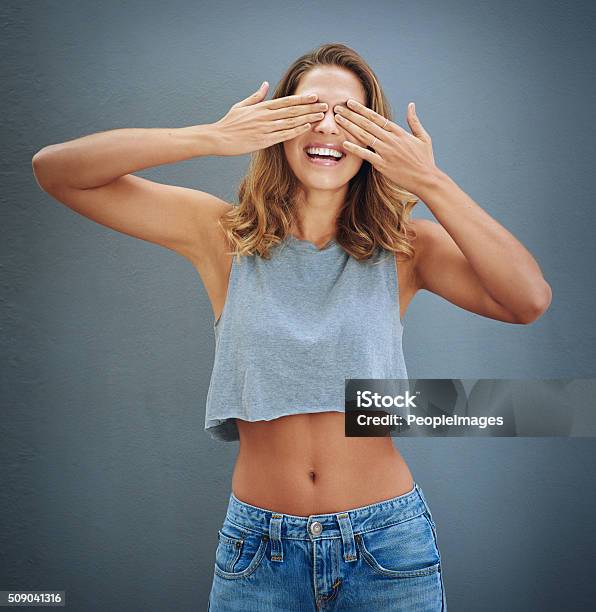 Foto de Não Consigo Ver e mais fotos de stock de Mulheres - Mulheres, Só Uma Mulher, Abdômen Humano