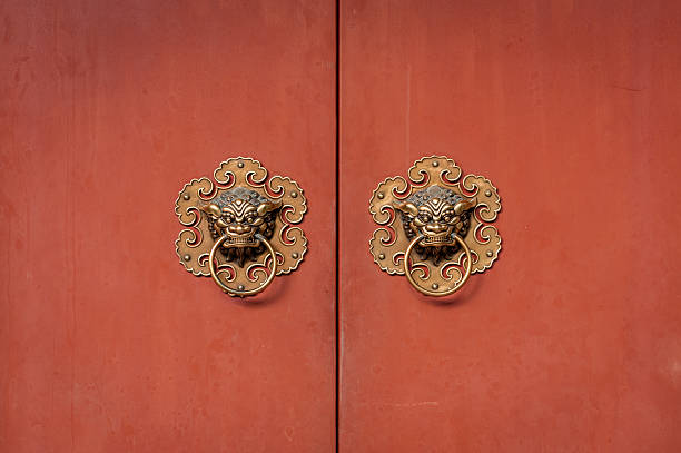 istock Door handles of Chinese temple 509042524