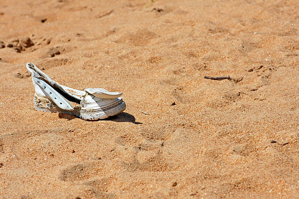 rotto scarpa - jelly shoe foto e immagini stock