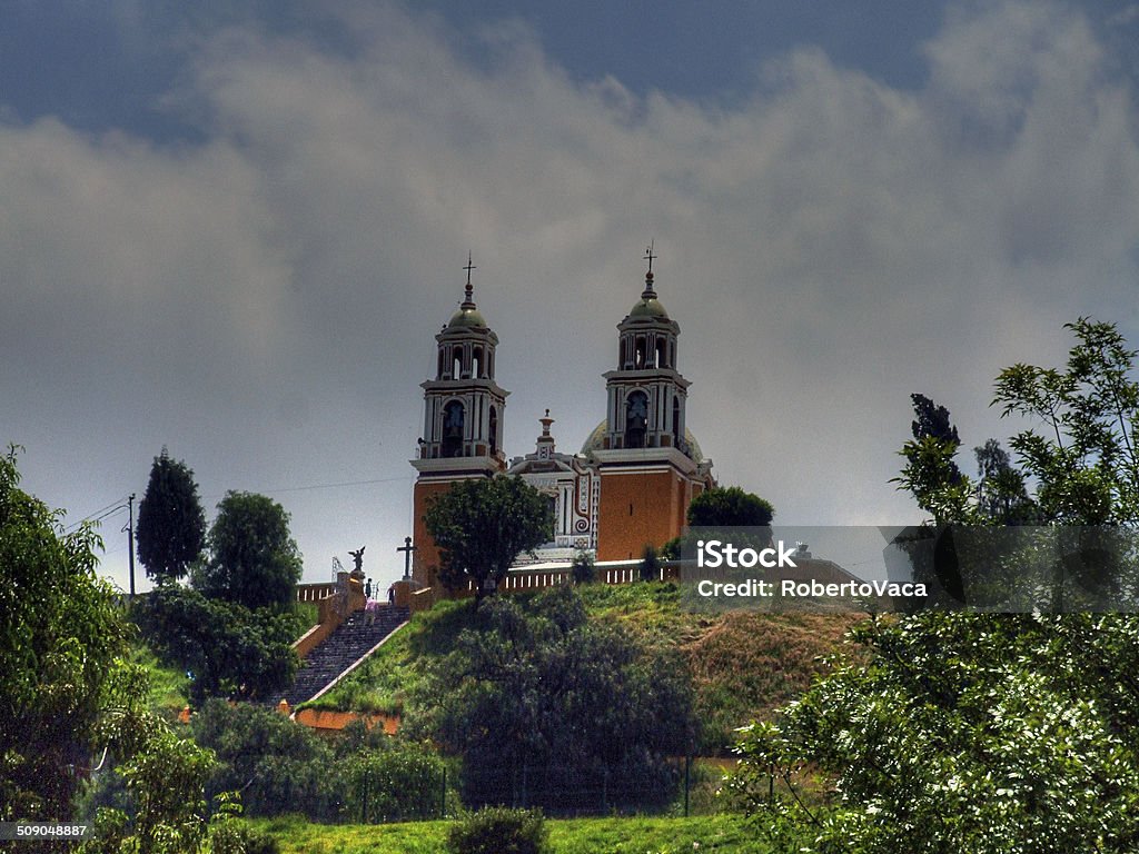 Church, catedrales. Iglesia española, Cholula Puebla, México - Foto de stock de Estado de Puebla libre de derechos