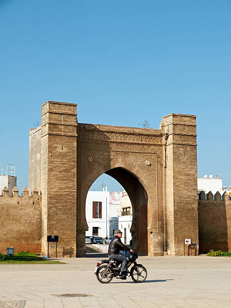 bab el mrissa. rabat, marrocos. norte de áfrica. - salé city imagens e fotografias de stock