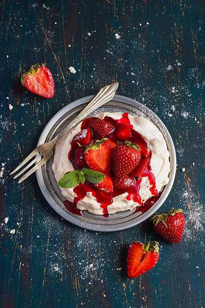 meringues pavlova cake with fresh strawberry