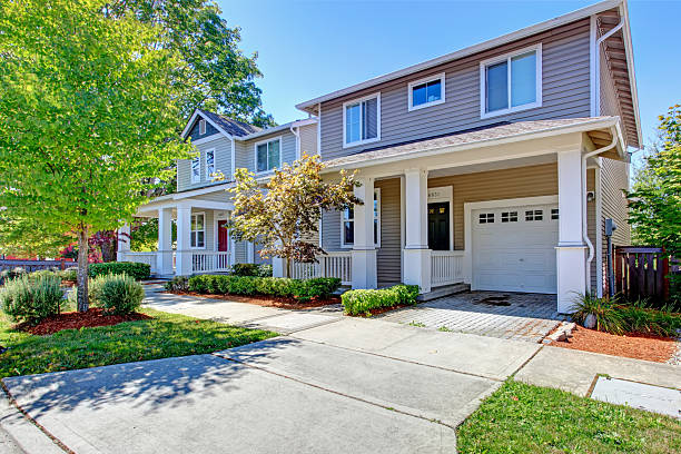 istock Classic house exterior with garage 509081035