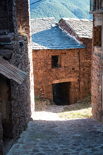 istock Vilamur, historic village in Catalunya 509090320