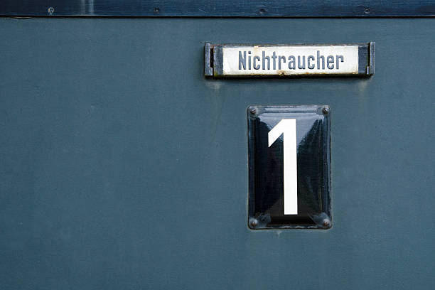 nichtraucher - triebwagen fotografías e imágenes de stock