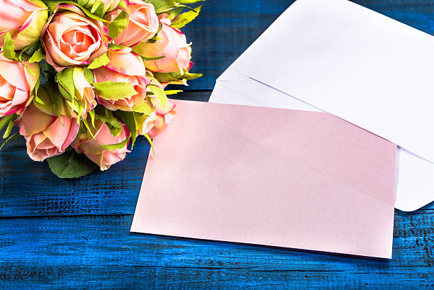 istock Valentine roses and valentine card with copy space. 509106488