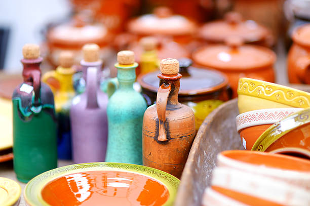 istock Ceramic tableware sold on Easter market in Vilnius 509112600