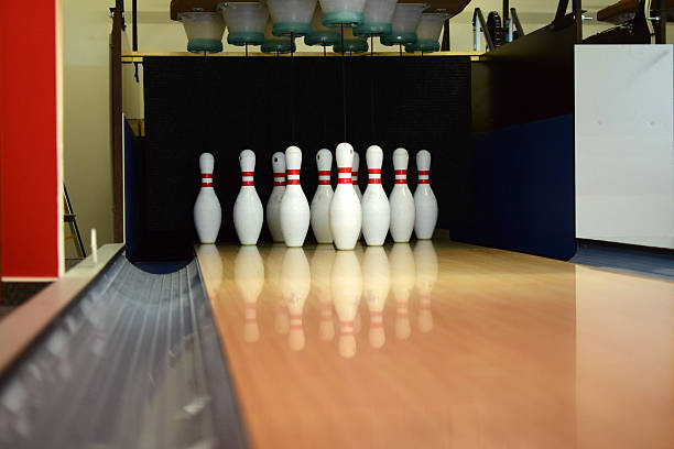 istock 10 Pin Bowling Alley 509115744