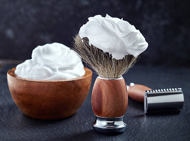 аксессуары для бритья - men human hair washing hairdresser стоковые фото и изображения