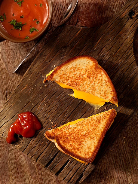 istock Grilled Cheese Sandwich With Tomato Soup 509177912