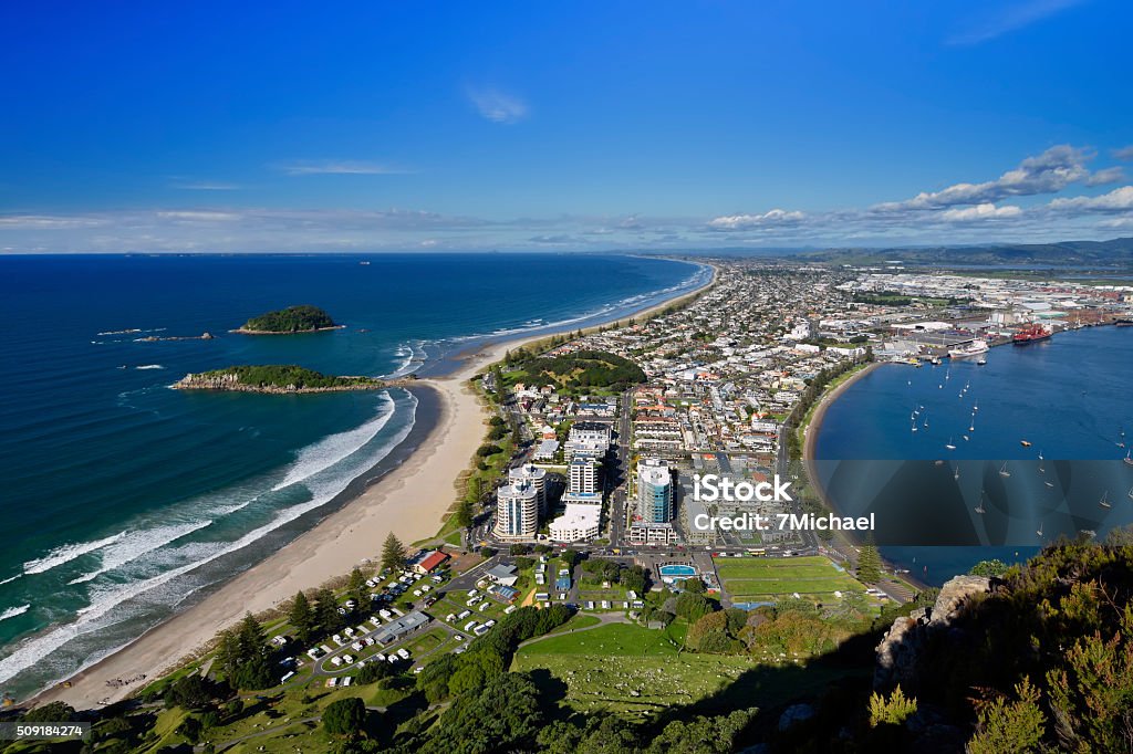 Mount Maunganui beach from the summit walking track. Mount Maunganui beach from the summit walking track. North Island, New Zealand New Zealand Stock Photo