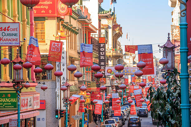 chinatown di san francisco, california - chinatown foto e immagini stock