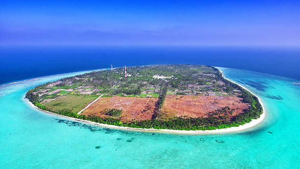 istock Beautiful tropical island from above. Maldives 509190838