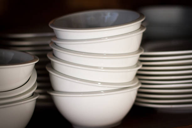 istock White Bowls and Plates In Stacks (Close-Up) 509205605
