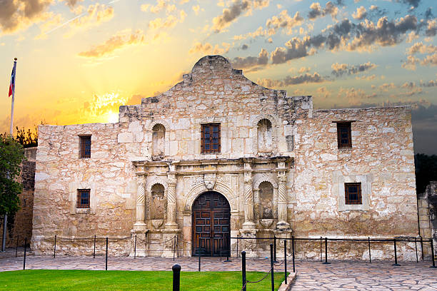 istock The Alamo, San Antonio, TX 509210139
