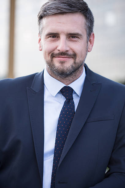 istock Handsome businessman in elegant suit 509250700