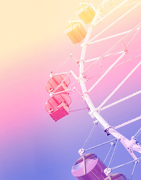 istock Wheel Amusement Park vintage photo retro style 509278901