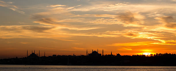 istock Istanbul in Golden Hour 509287350