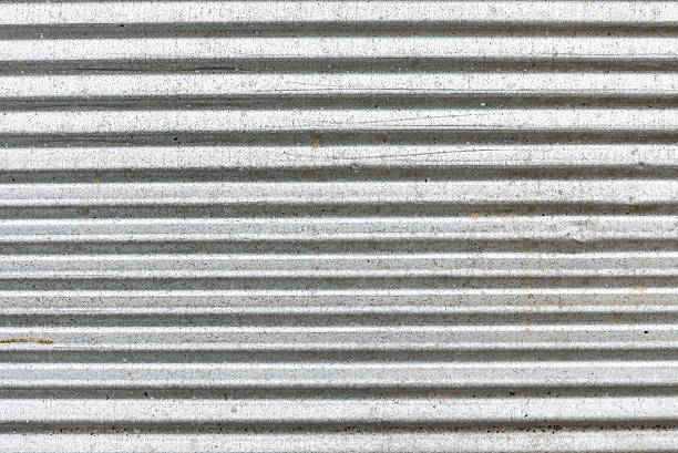 цинк отраслях покрытие ржавый - corrugated iron tin rusty metallic стоковые фото и изображения