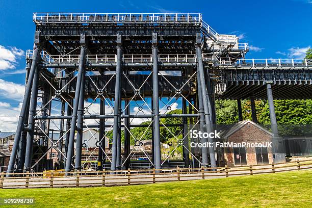 Anderton Boat Lift Canal Escalator Stock Photo - Download Image Now - Architecture, Business Finance and Industry, Canal