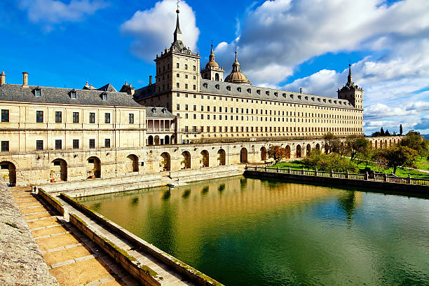 istock Cathedral and Ebro river in Zaragoza. Aragon, Spain 509310000