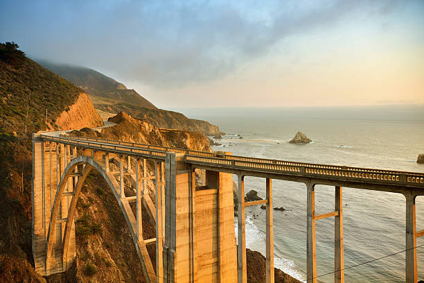 puente de bixby - bixby bridge fotografías e imágenes de stock