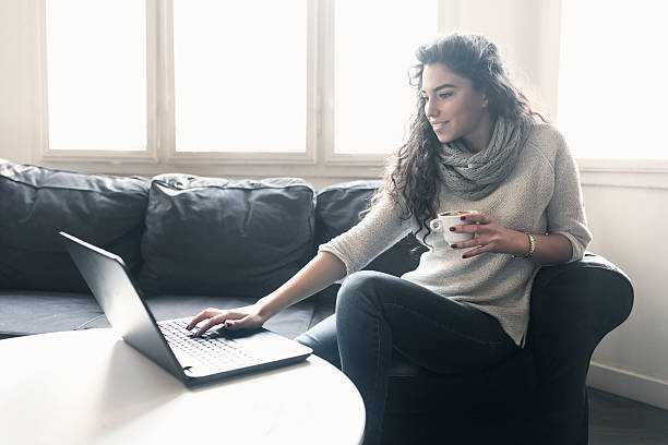 istock Relaxing On Social Media 509316020