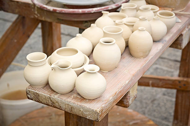 istock Street workshop of pottery 509318783
