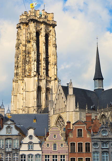 istock Cathedral in Mechelen Belgium 509322649