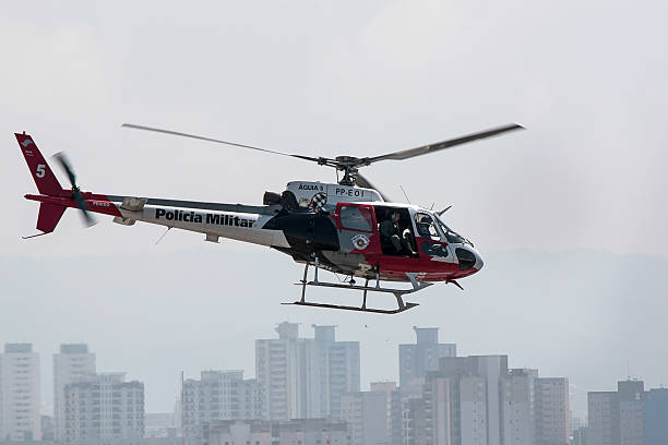 helicóptero da policia militar de são paulo, brasile - police helicopter foto e immagini stock